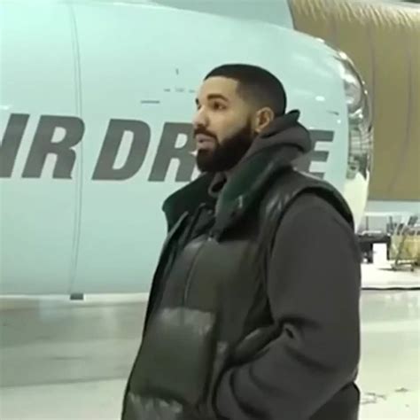 Drake shares nail